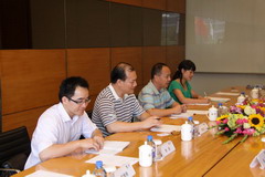 马建仄接睹接睹会里广西防乡港市收导