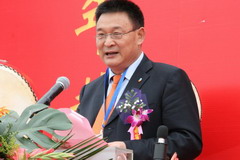 王金昌出席减多宝浑远公司歇业庆典